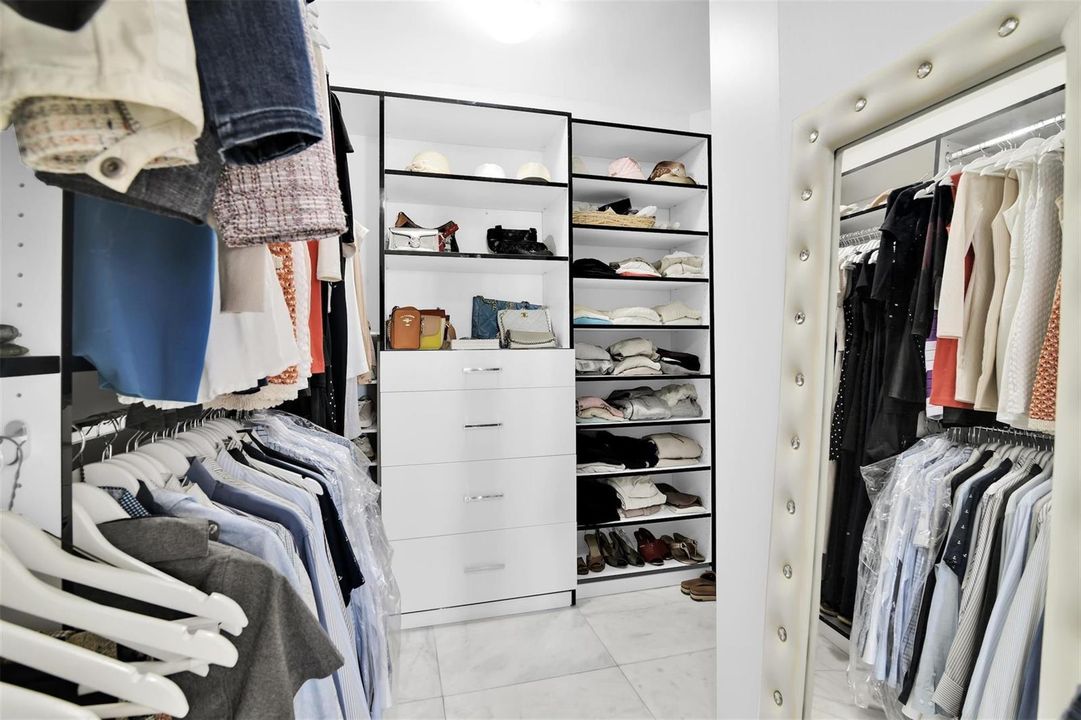 Walk in closet