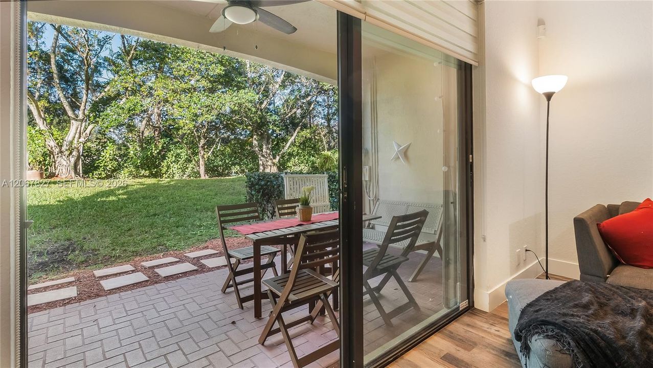 For Rent: $3,700 (3 beds, 2 baths, 1605 Square Feet)