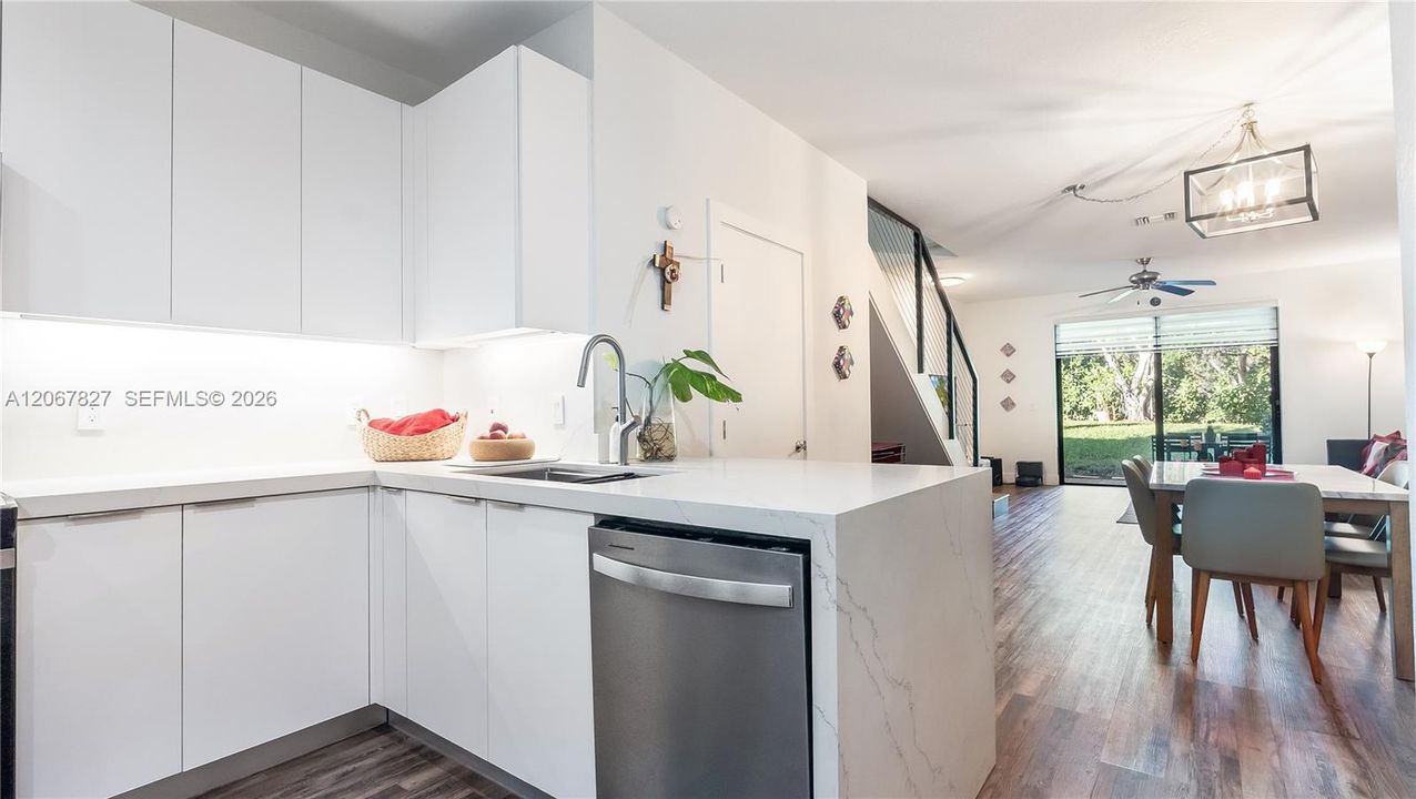 For Rent: $3,700 (3 beds, 2 baths, 1605 Square Feet)