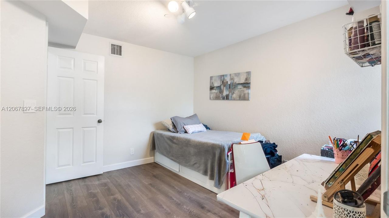 For Rent: $3,700 (3 beds, 2 baths, 1605 Square Feet)