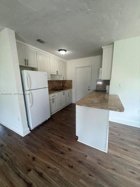 For Rent: $2,400 (2 beds, 1 baths, 0 Square Feet)