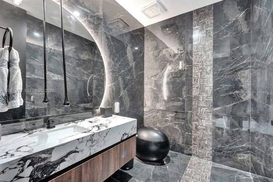 For Sale: $2,600,000 (4 beds, 5 baths, 2624 Square Feet)