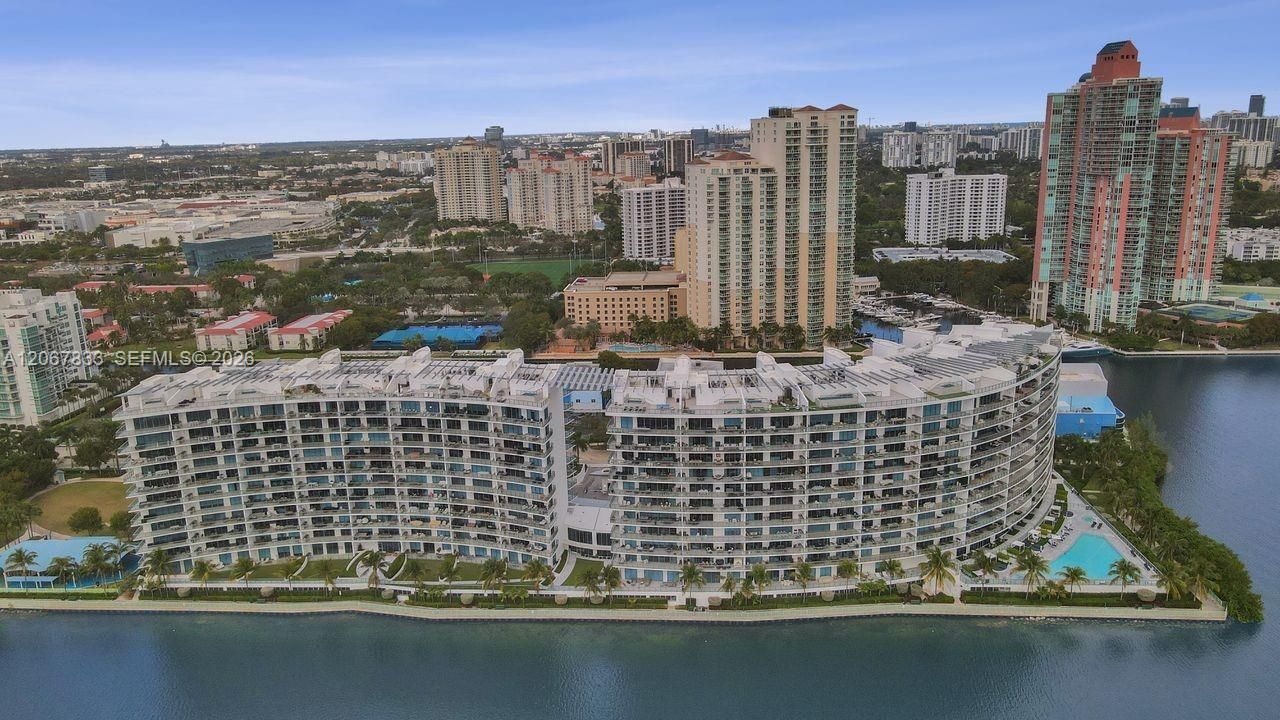 For Sale: $2,600,000 (4 beds, 5 baths, 2624 Square Feet)