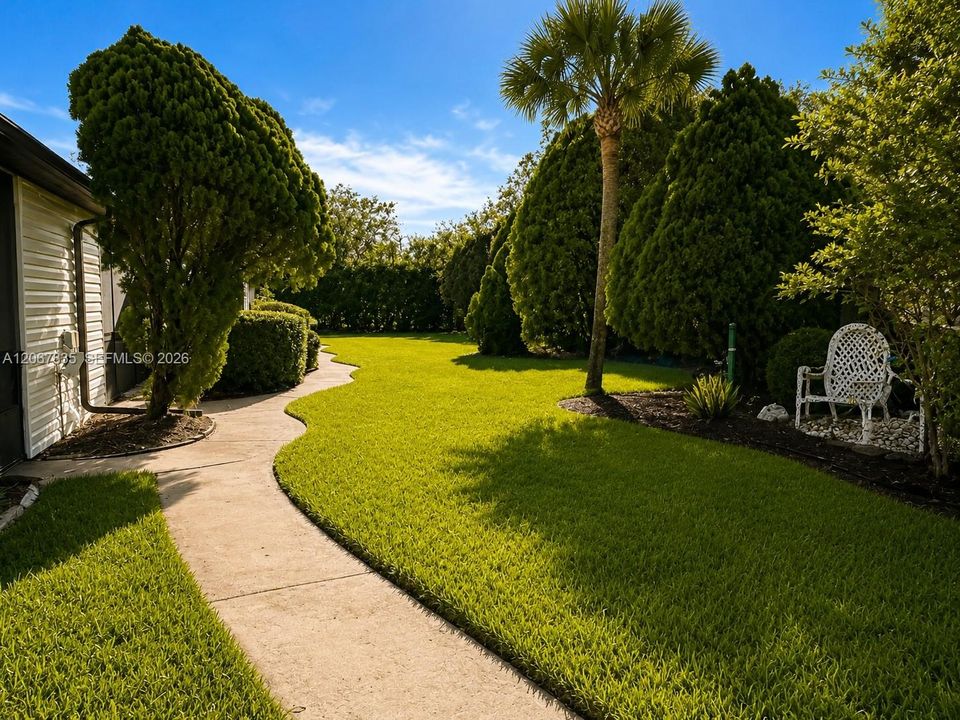 Common area walks way