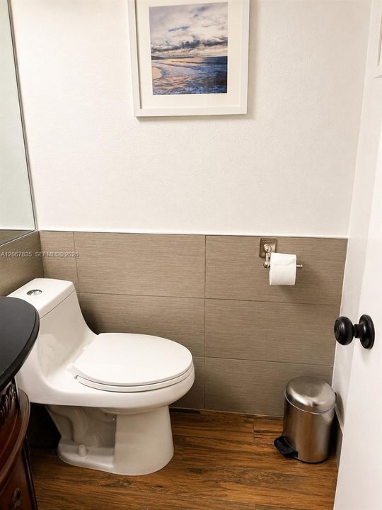 1/2 bath