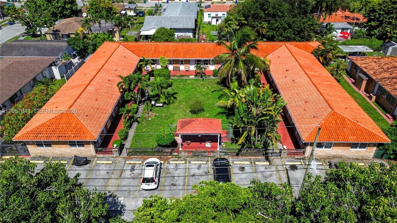 For Rent: $1,650 (1 beds, 1 baths, 620 Square Feet)
