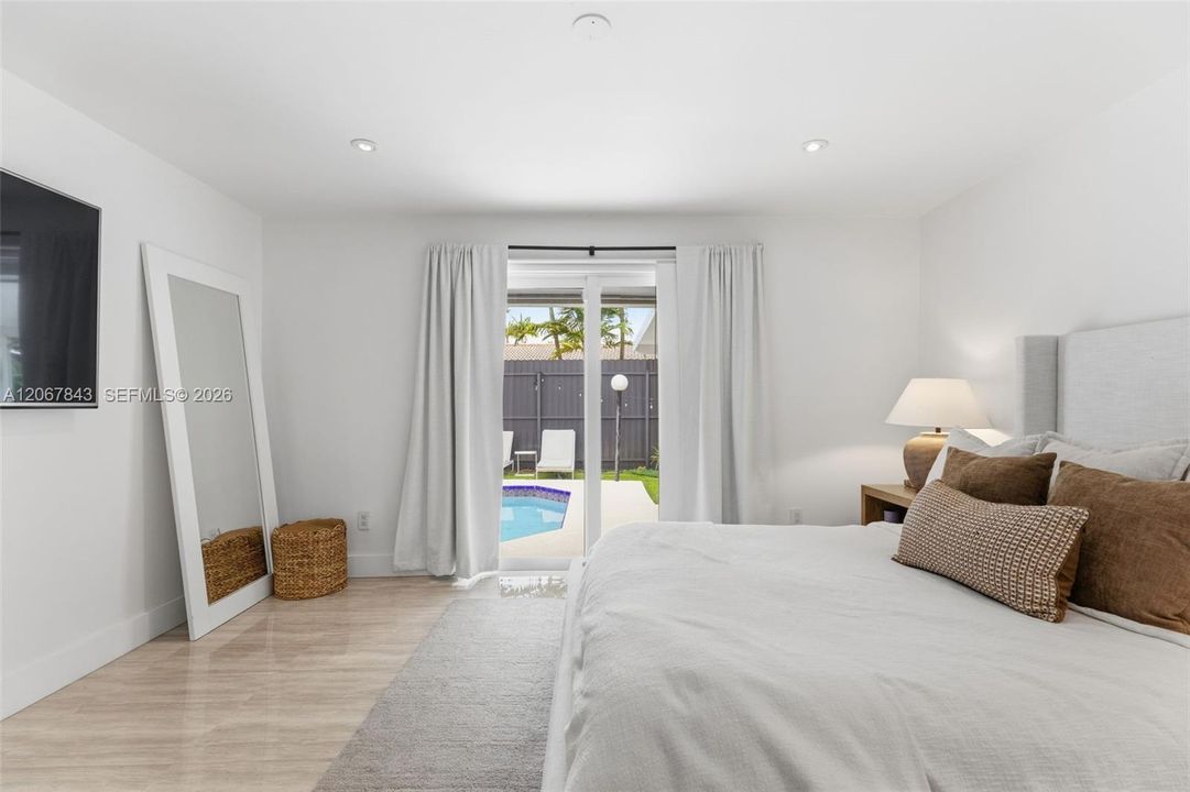 For Rent: $4,800 (3 beds, 3 baths, 2394 Square Feet)