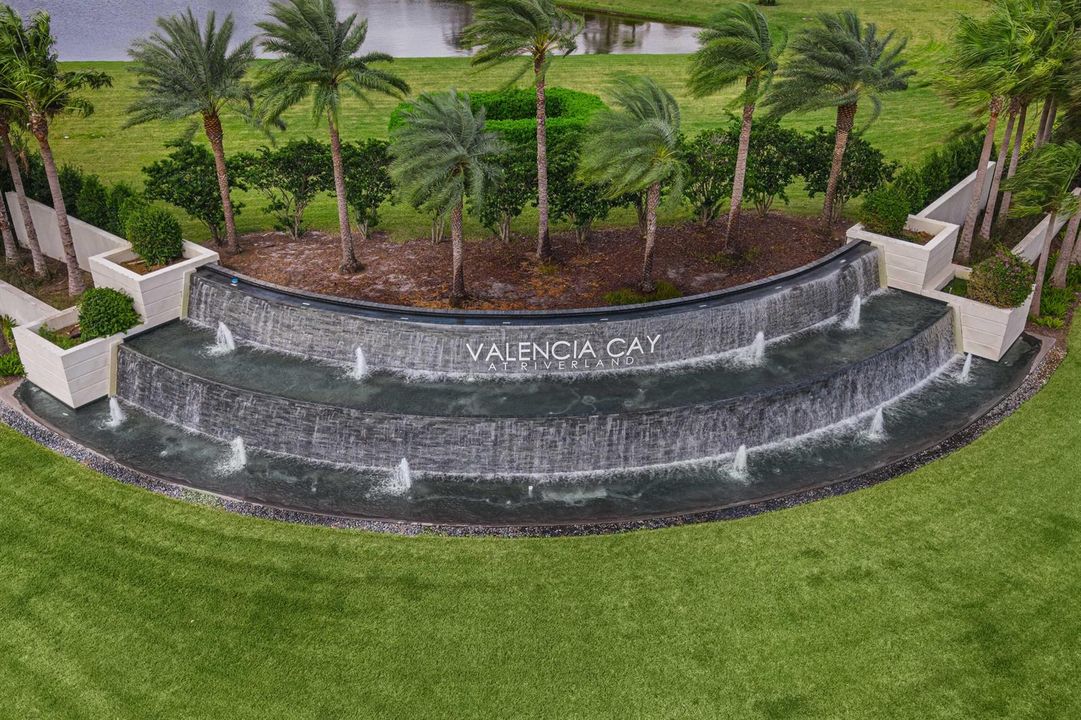 VALENCIA CAY
