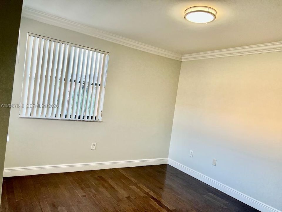 For Rent: $4,300 (4 beds, 2 baths, 1698 Square Feet)