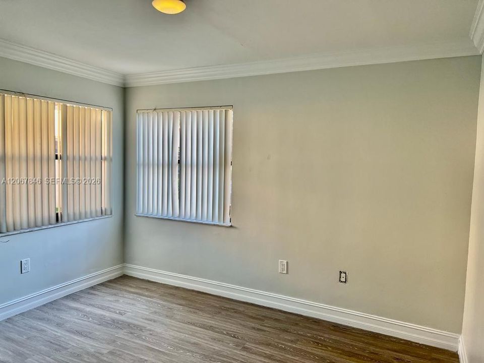 For Rent: $4,300 (4 beds, 2 baths, 1698 Square Feet)