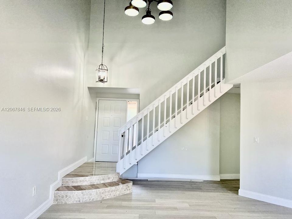 For Rent: $4,300 (4 beds, 2 baths, 1698 Square Feet)