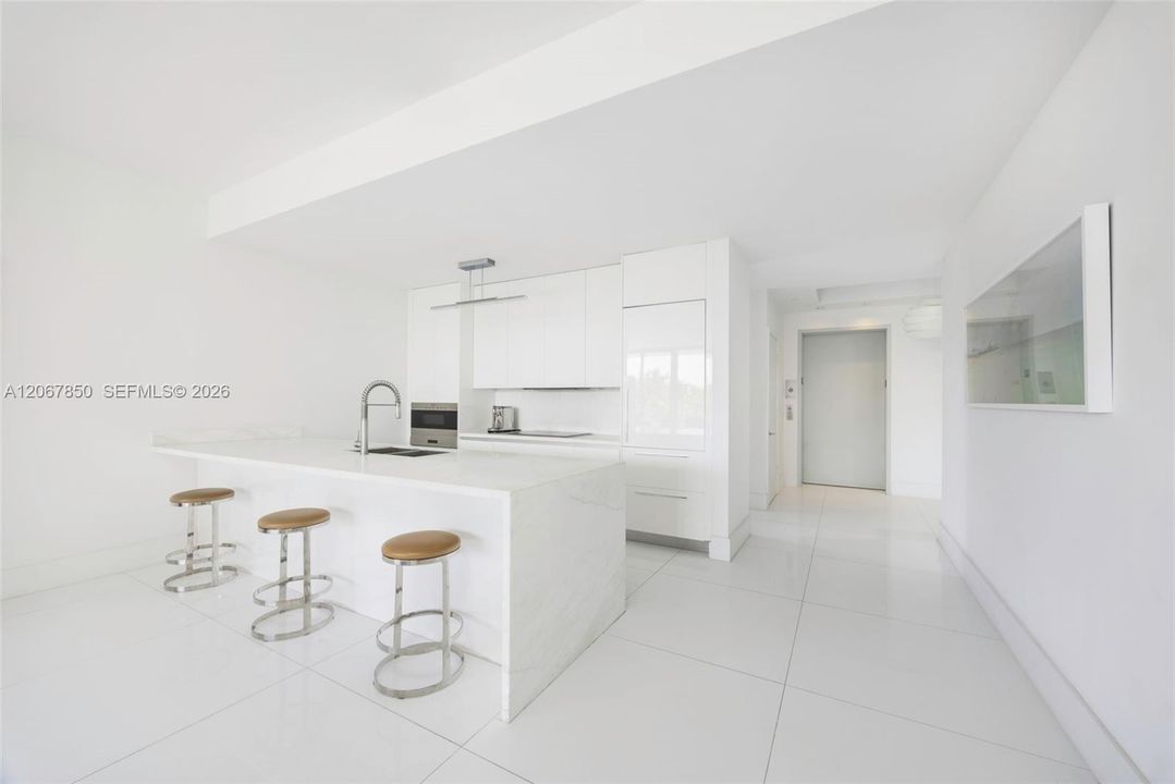 For Sale: $3,900,000 (3 beds, 3 baths, 2140 Square Feet)