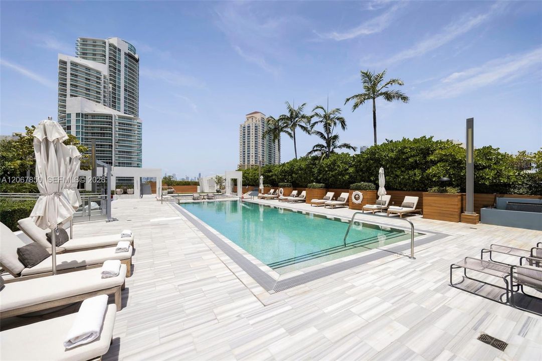 For Sale: $3,900,000 (3 beds, 3 baths, 2140 Square Feet)