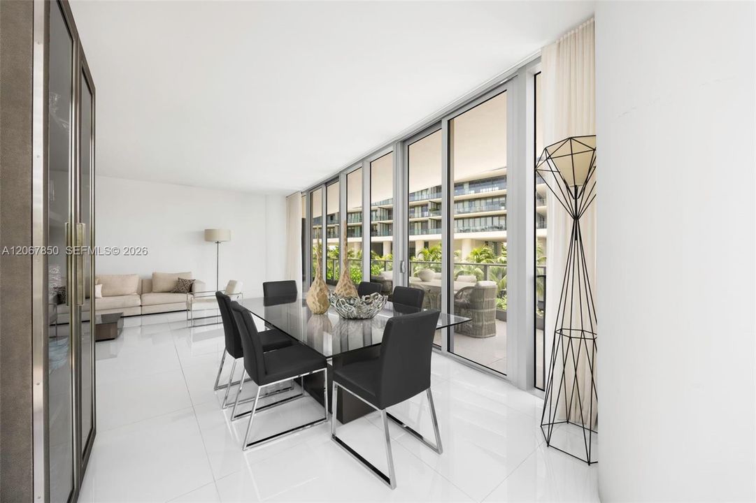 For Sale: $3,900,000 (3 beds, 3 baths, 2140 Square Feet)