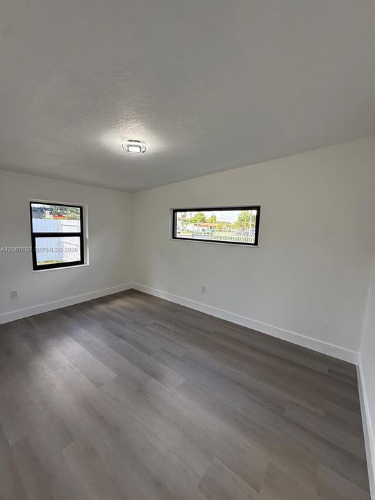 Activo con contrato: $589,000 (4 camas, 3 baños, 1769 Pies cuadrados)
