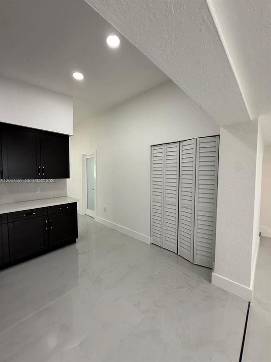 Activo con contrato: $589,000 (4 camas, 3 baños, 1769 Pies cuadrados)