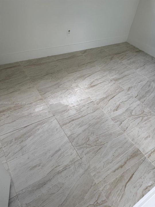 For Rent: $2,300 (2 beds, 1 baths, 0 Square Feet)