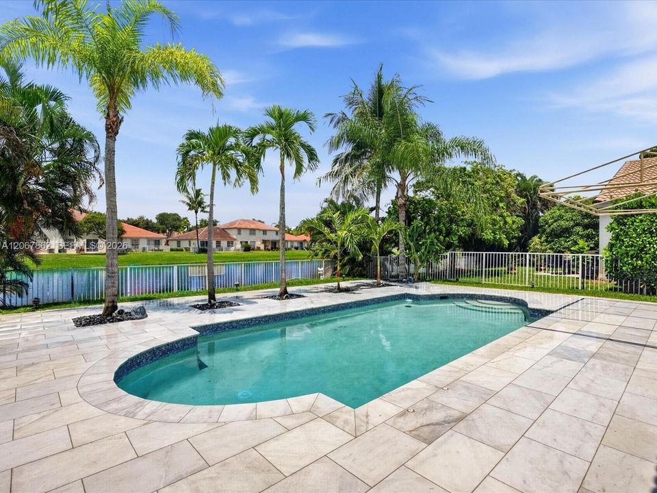 For Sale: $1,100,000 (5 beds, 4 baths, 2400 Square Feet)