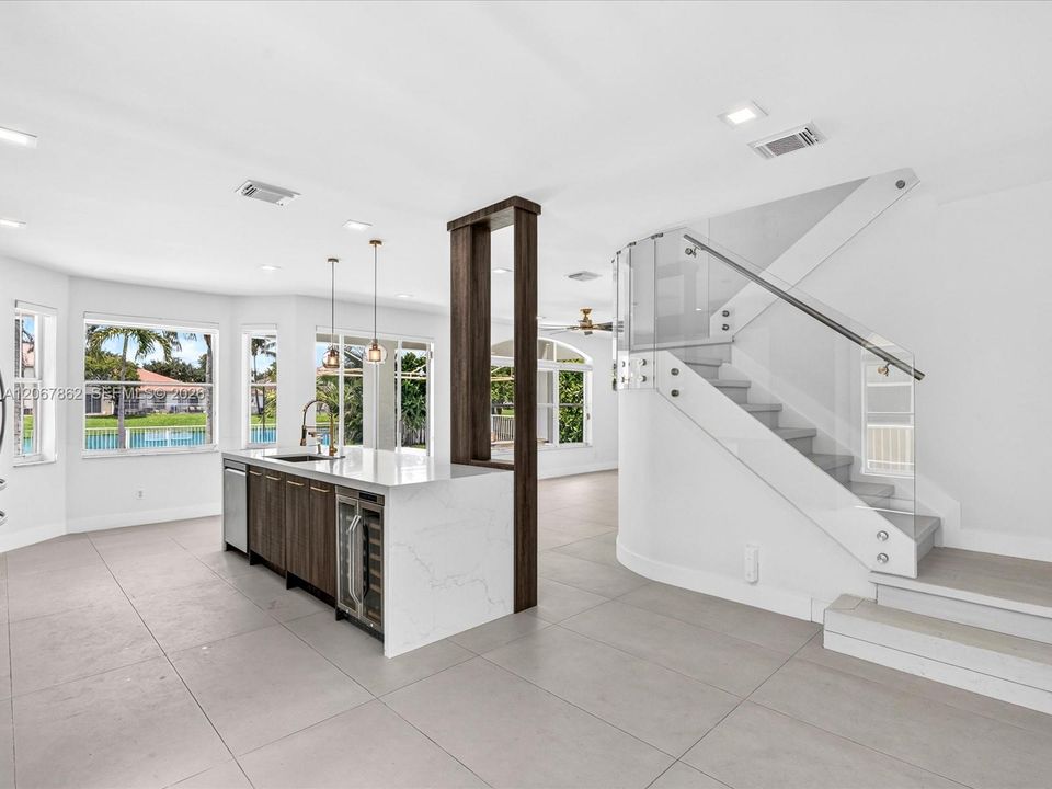 For Sale: $1,100,000 (5 beds, 4 baths, 2400 Square Feet)