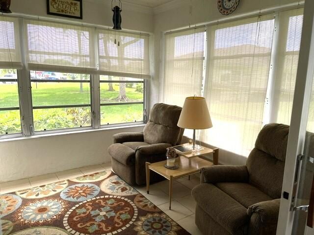 Enclosed Florida room