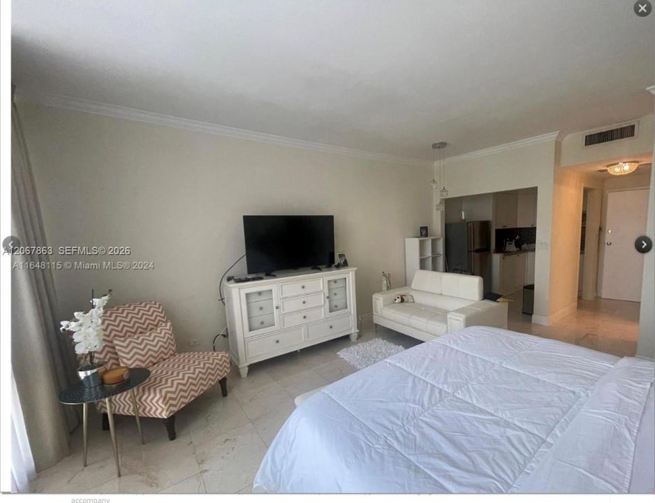 В аренду: $1,950 (0 спален, 1 ванн, 450 Квадратных фут)