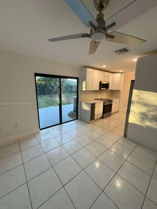 For Rent: $3,200 (3 beds, 2 baths, 1367 Square Feet)