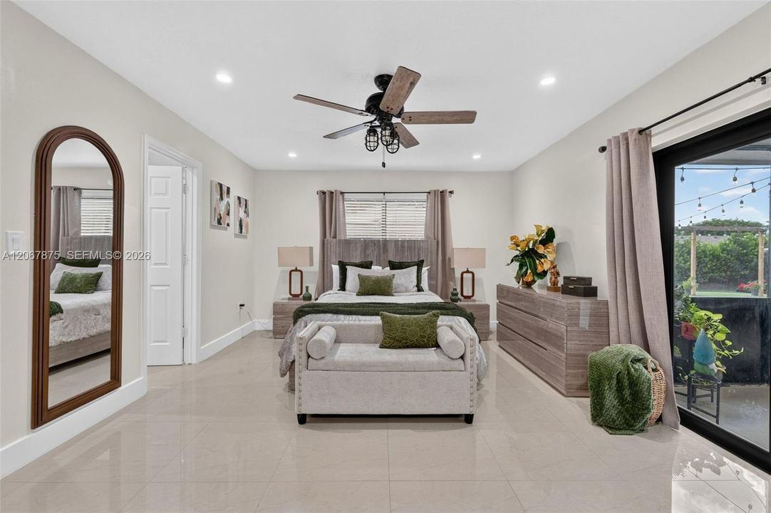 En Venta: $980,000 (4 camas, 2 baños, 1782 Pies cuadrados)
