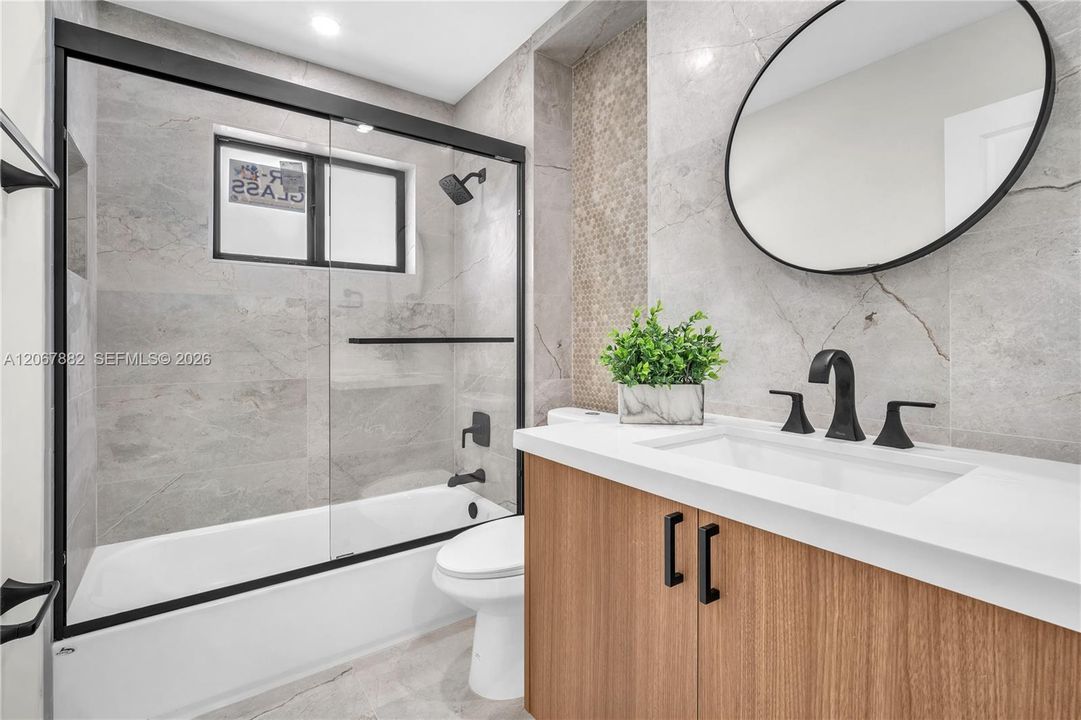 For Sale: $645,000 (3 beds, 2 baths, 1386 Square Feet)