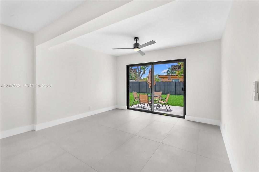 For Sale: $645,000 (3 beds, 2 baths, 1386 Square Feet)