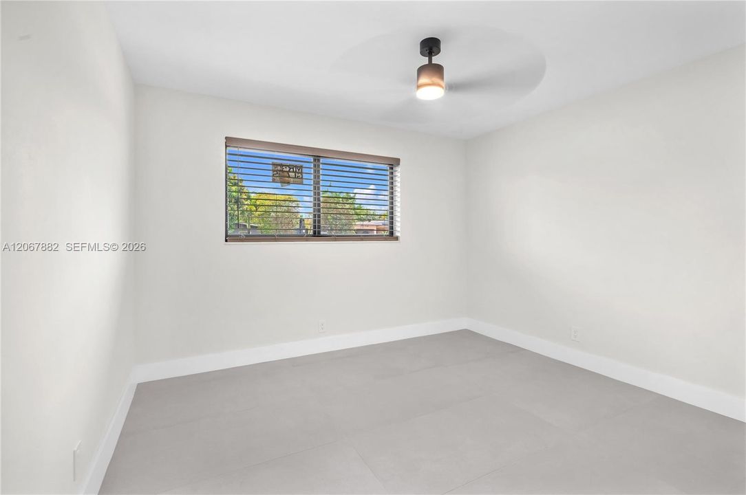 For Sale: $645,000 (3 beds, 2 baths, 1386 Square Feet)