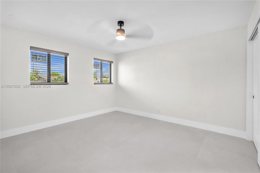 For Sale: $645,000 (3 beds, 2 baths, 1386 Square Feet)