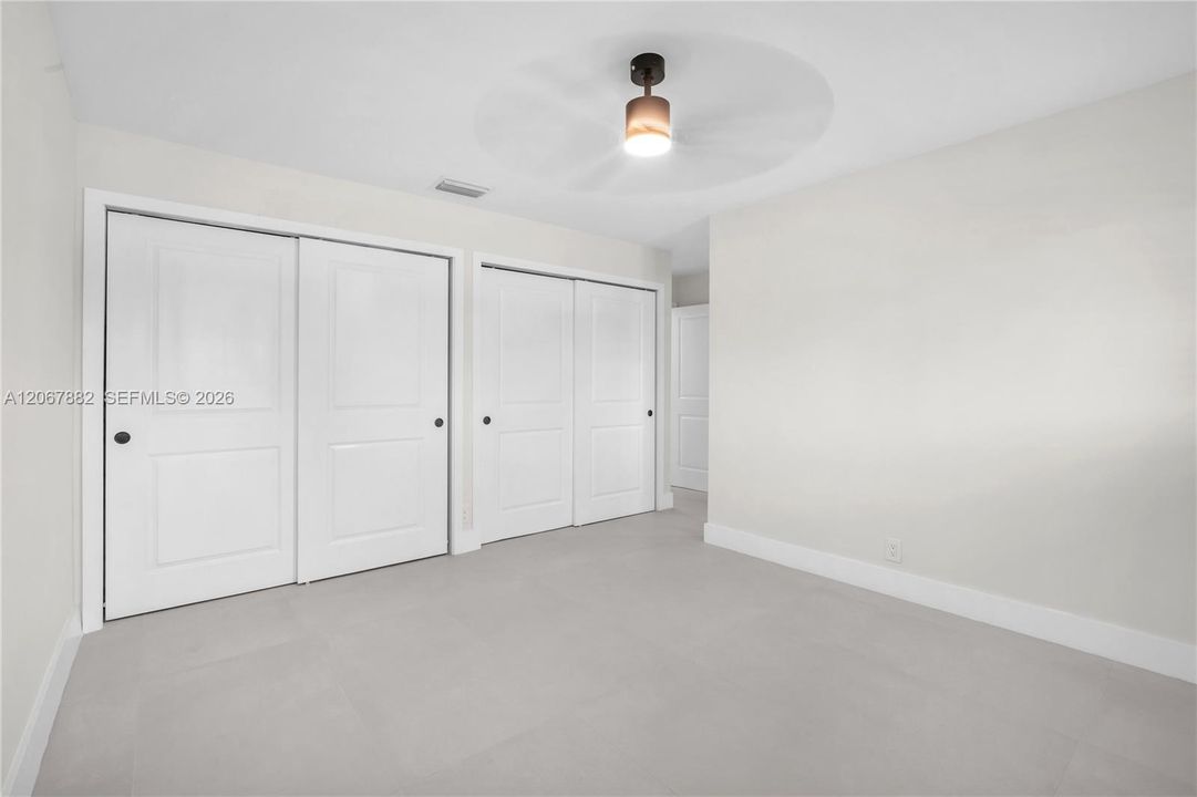 For Sale: $645,000 (3 beds, 2 baths, 1386 Square Feet)