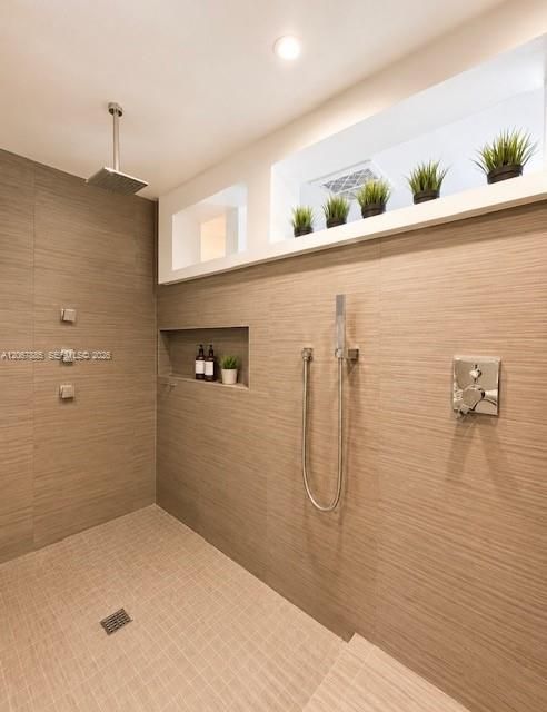 For Sale: $630,000 (4 beds, 2 baths, 3050 Square Feet)