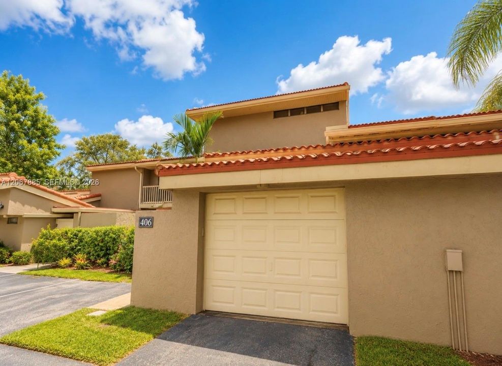 For Sale: $630,000 (4 beds, 2 baths, 3050 Square Feet)
