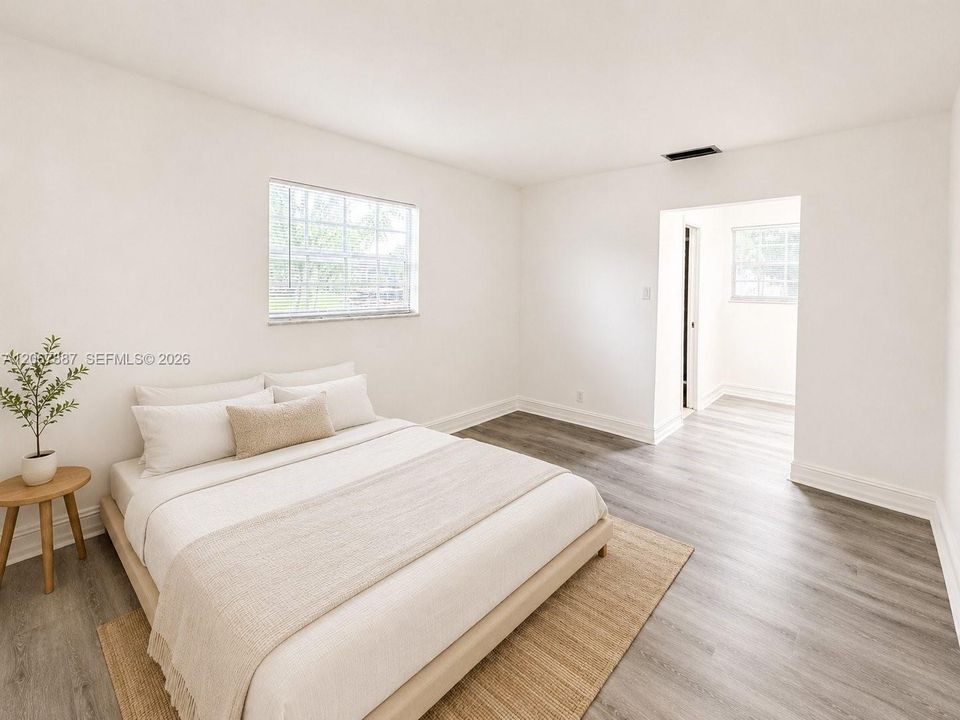 For Rent: $4,800 (5 beds, 2 baths, 2548 Square Feet)