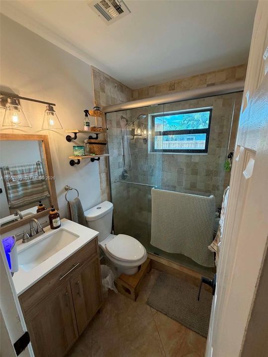 В аренду: $4,750 (3 спален, 2 ванн, 1210 Квадратных фут)