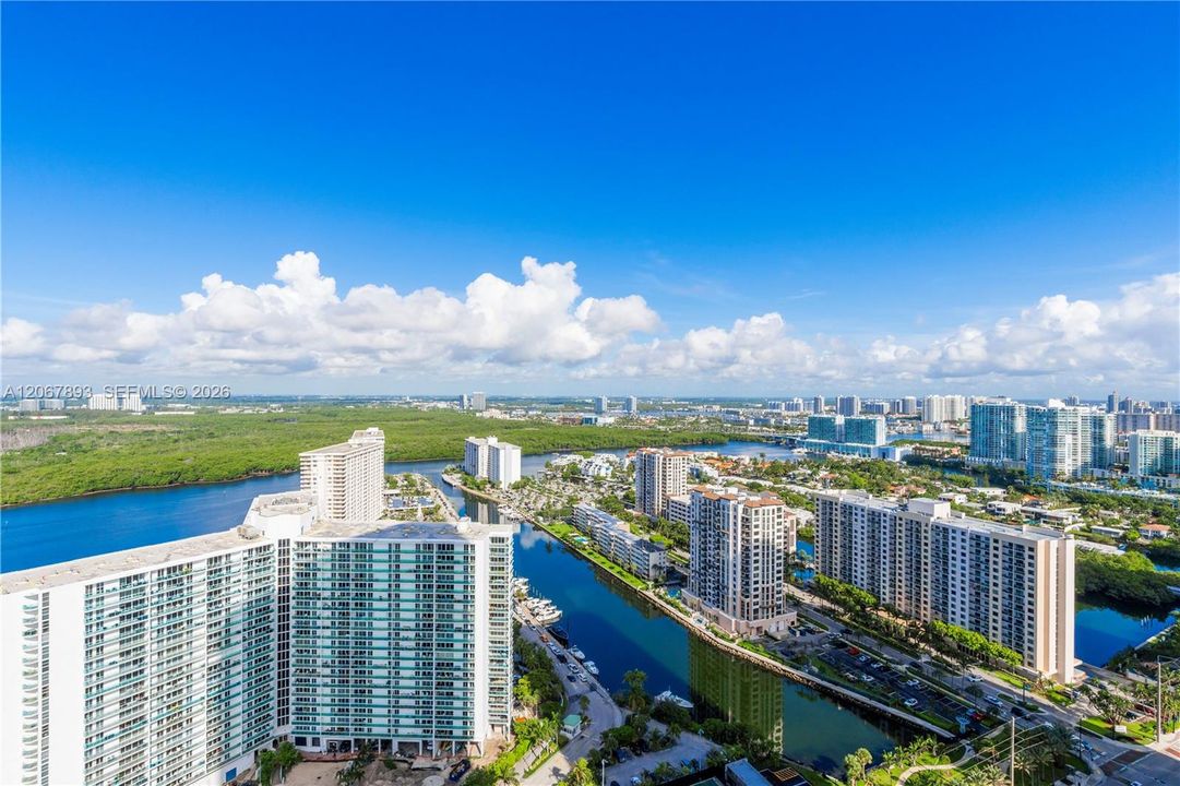 For Sale: $8,400,000 (4 beds, 5 baths, 3204 Square Feet)
