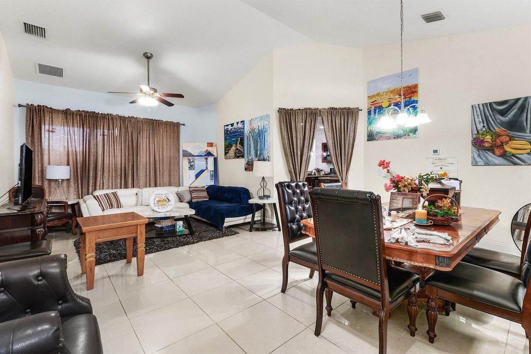 007-6112NorthwestGingerLane-PortStLucie-