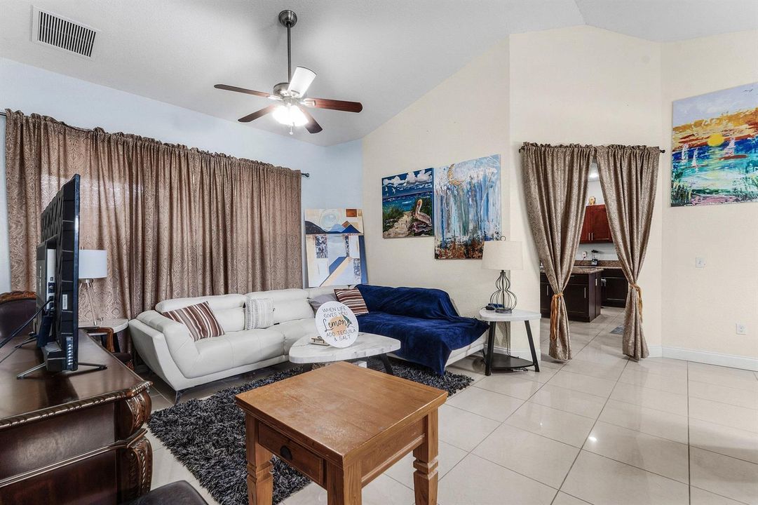 008-6112NorthwestGingerLane-PortStLucie-
