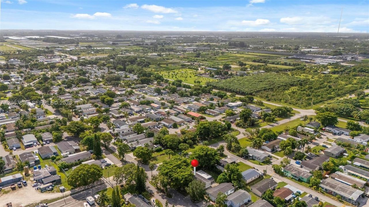 En Venta: $304,999 (3 camas, 2 baños, 1690 Pies cuadrados)