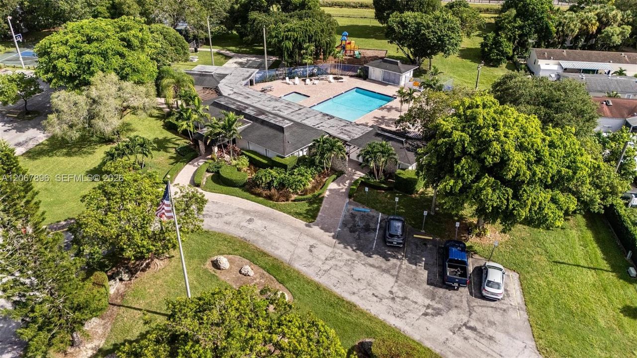 En Venta: $304,999 (3 camas, 2 baños, 1690 Pies cuadrados)
