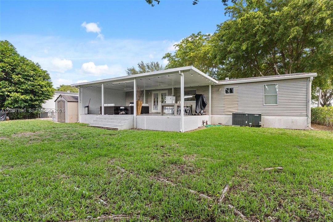 En Venta: $304,999 (3 camas, 2 baños, 1690 Pies cuadrados)
