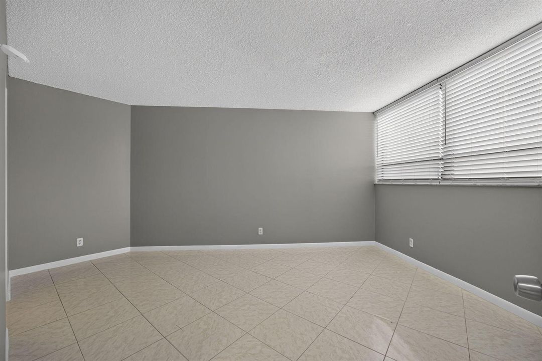 30-web-or-mls-BS1A5496