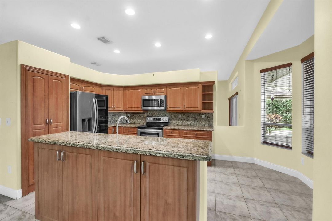 2325 Nw 186th Ave-54