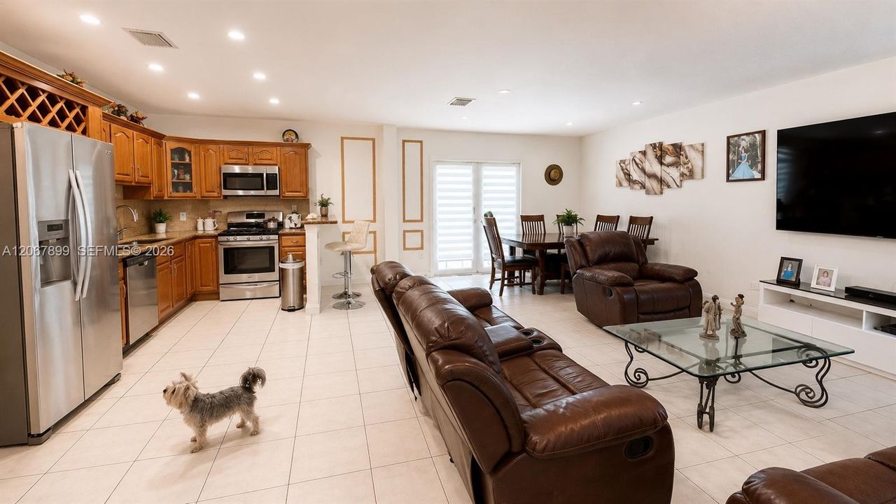 For Sale: $575,000 (4 beds, 2 baths, 1465 Square Feet)