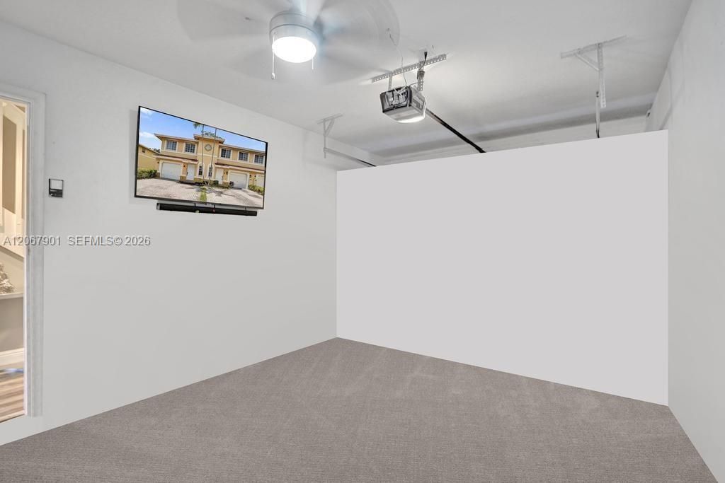 Activo con contrato: $395,000 (3 camas, 2 baños, 1632 Pies cuadrados)