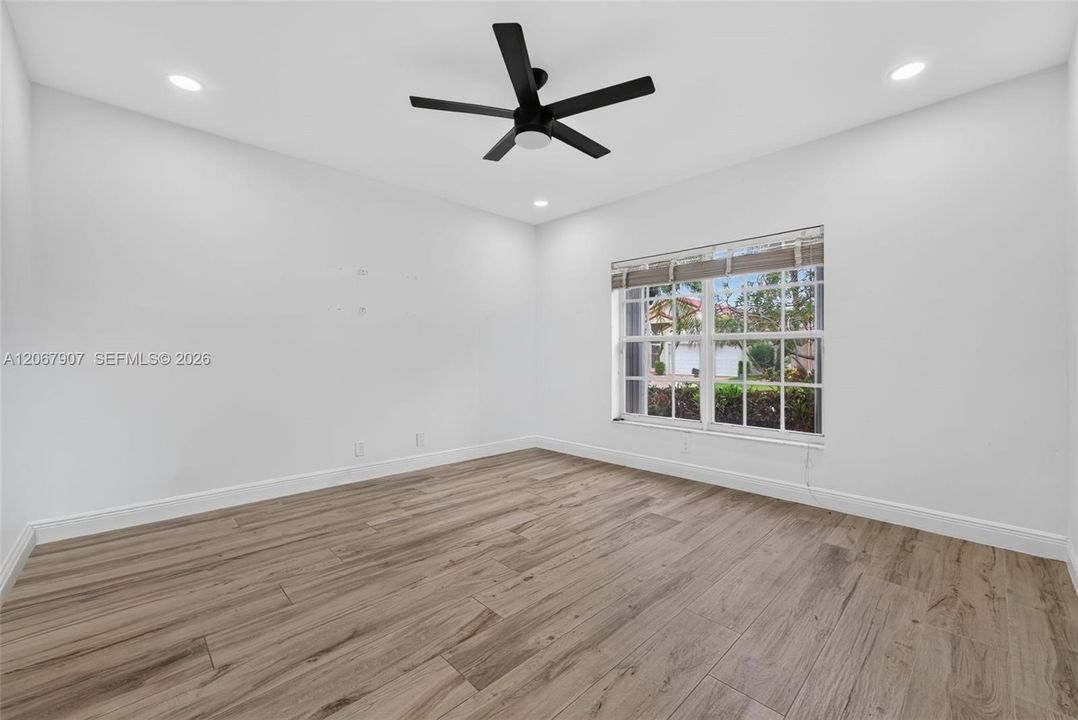 For Sale: $515,000 (3 beds, 2 baths, 2172 Square Feet)