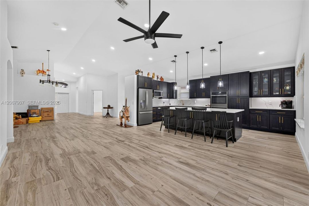 For Sale: $515,000 (3 beds, 2 baths, 2172 Square Feet)