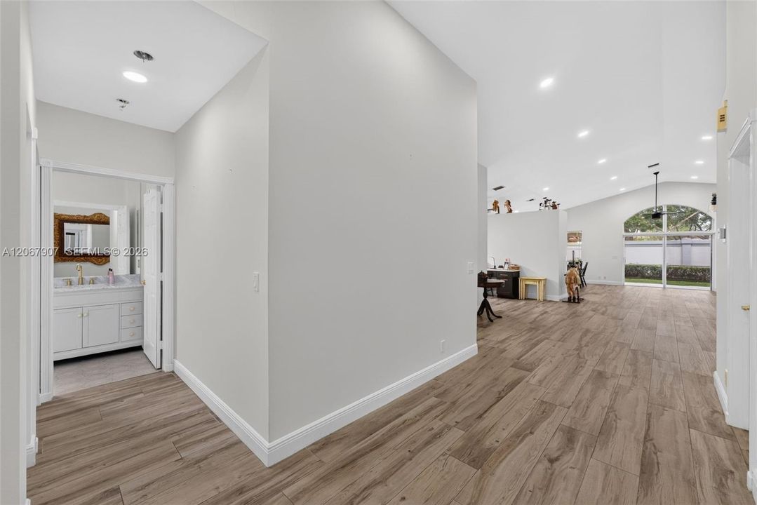 For Sale: $515,000 (3 beds, 2 baths, 2172 Square Feet)