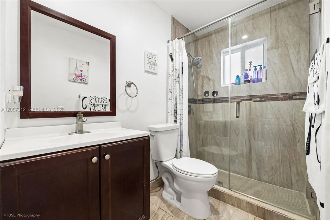 For Sale: $640,000 (3 beds, 2 baths, 1859 Square Feet)